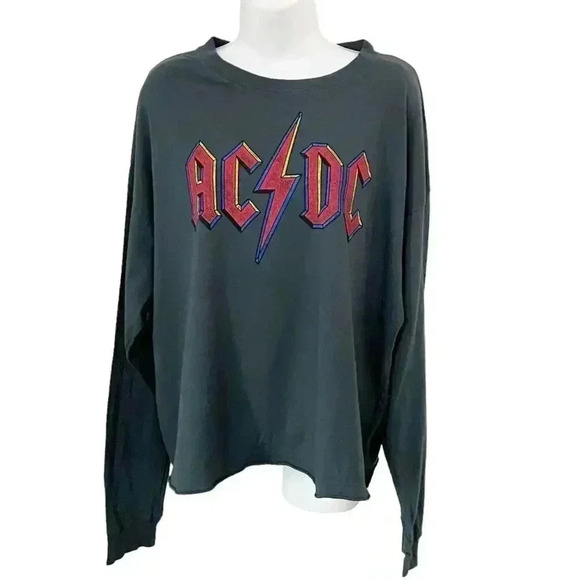 NEW Daydreamer AC/DC Longsleeve Graphic Band Tee size Large - Picture 2 of 9